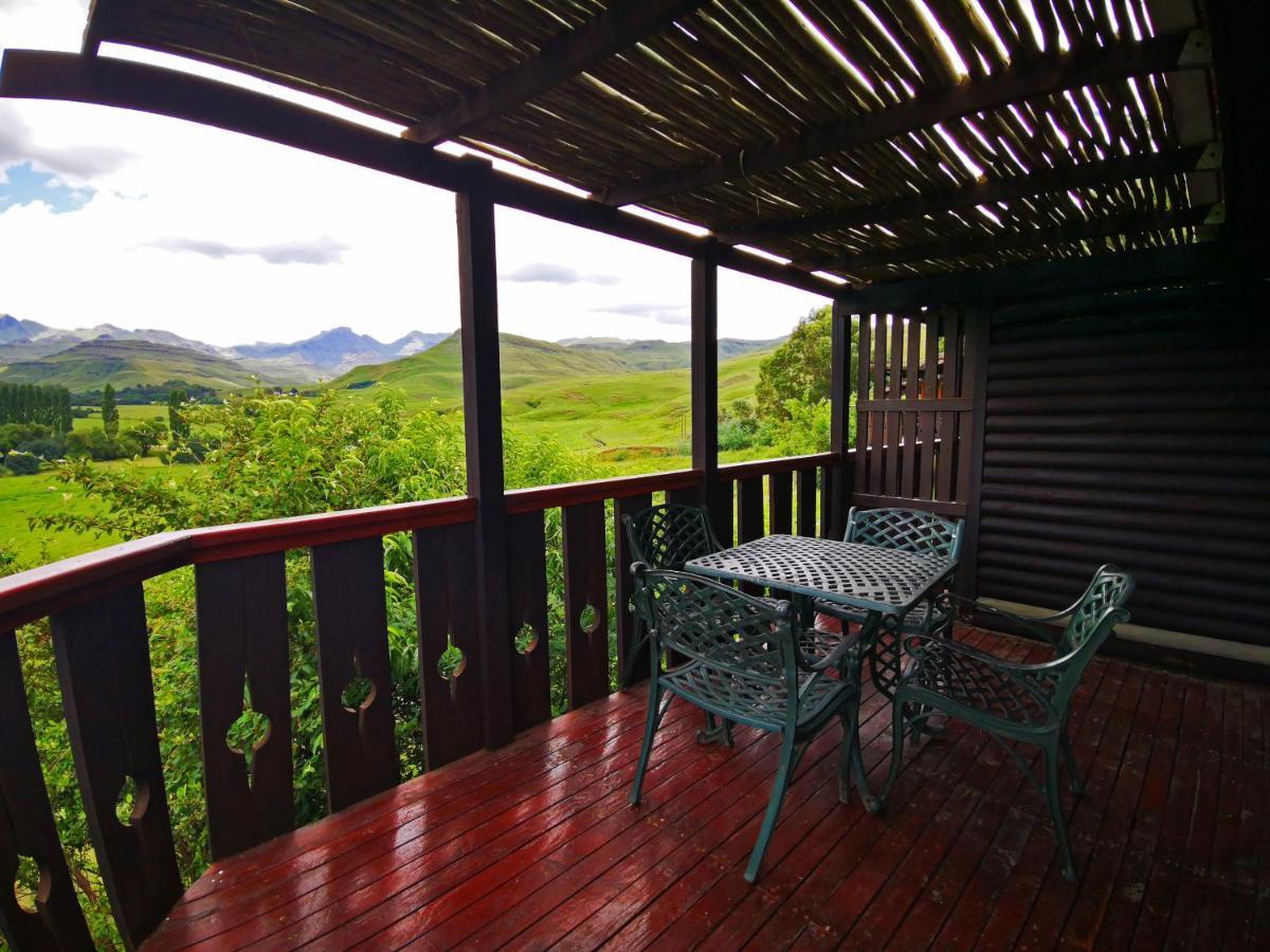 Hotel First Group Bushman'S Nek Garden Castle Exterior foto