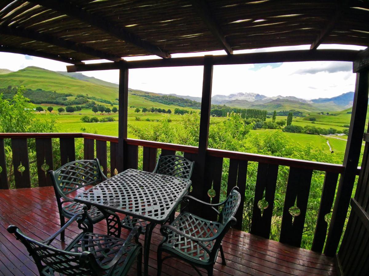 Hotel First Group Bushman'S Nek Garden Castle Exterior foto