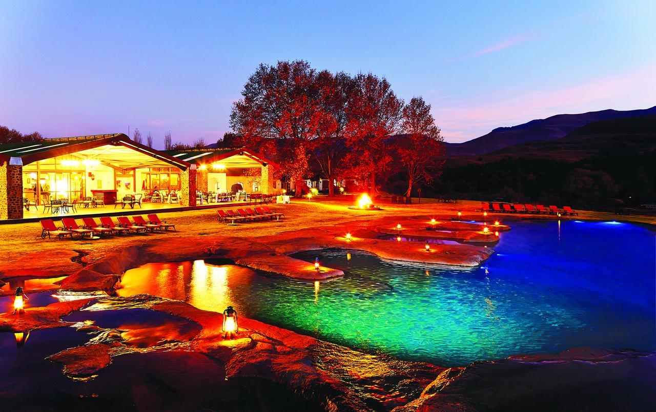 Hotel First Group Bushman'S Nek Garden Castle Exterior foto